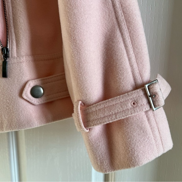 Pretty in Pink! - Picture 4 of 8